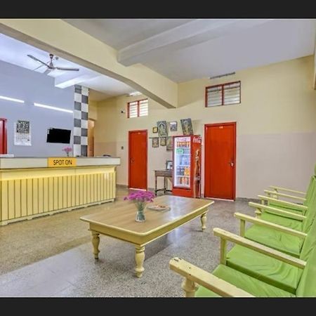 Ss Kkp Tourist Home Тривандрум Экстерьер фото